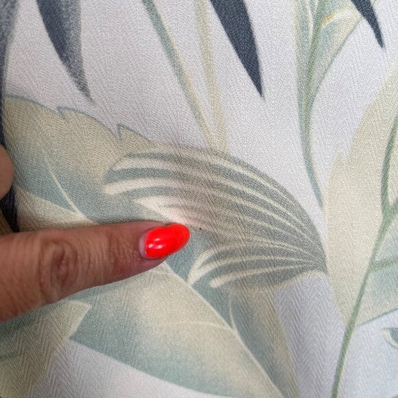 Tommy Bahama Women 100% Silk Palm tree leaves Button down Shirt Size M - Picture 5 of 9